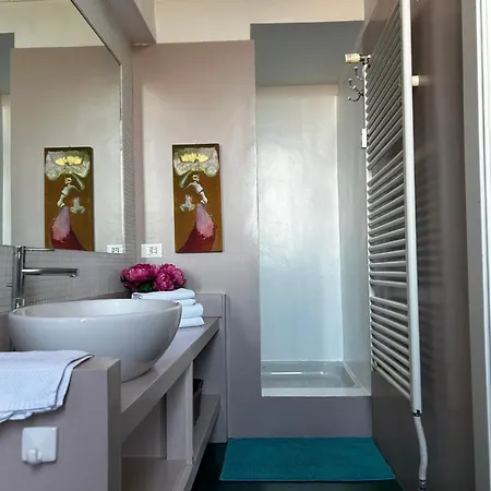Апартаменты Sant'ambrogio With Charme *